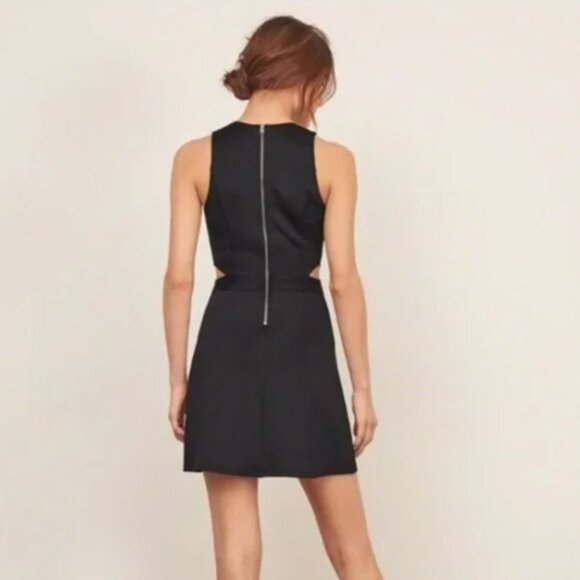 Abercrombie & Fitch | Little Black Dress Scuba Mini Dress Sleeveless | Medium - Picture 2 of 9